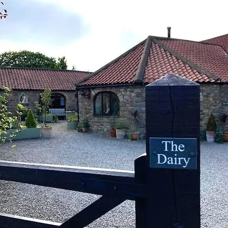 Dom wakacyjny The Dairy - Barn Conversion On Coast To Coast Route Near Catterick Garrison
