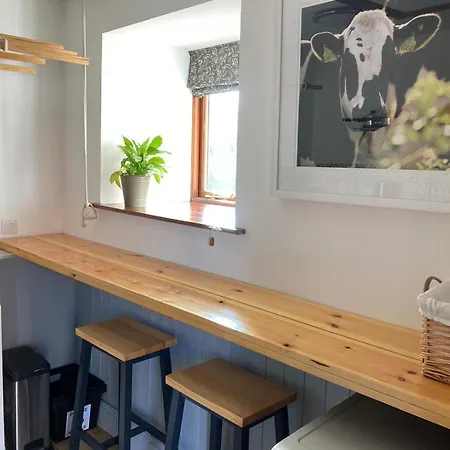 The Dairy - Barn Conversion On Coast To Coast Route Near *